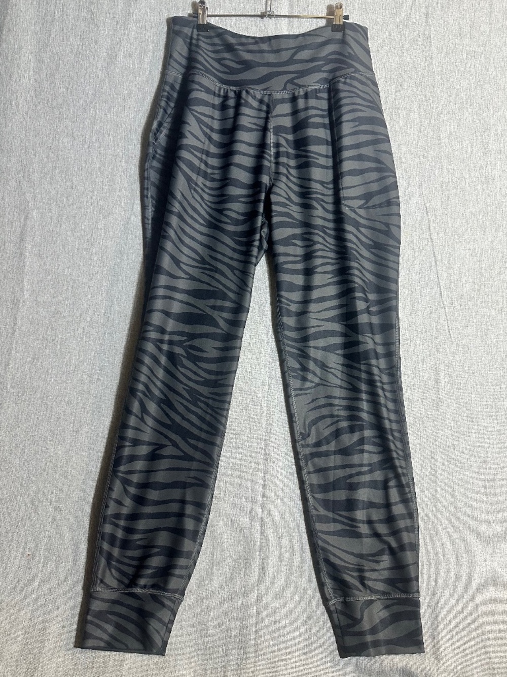 Old Navy Active PowerSoft High-Waisted Zebra Print Joggers XL